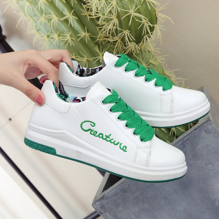 Flar White Sneakers