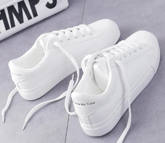 Flat Cat Sneakers