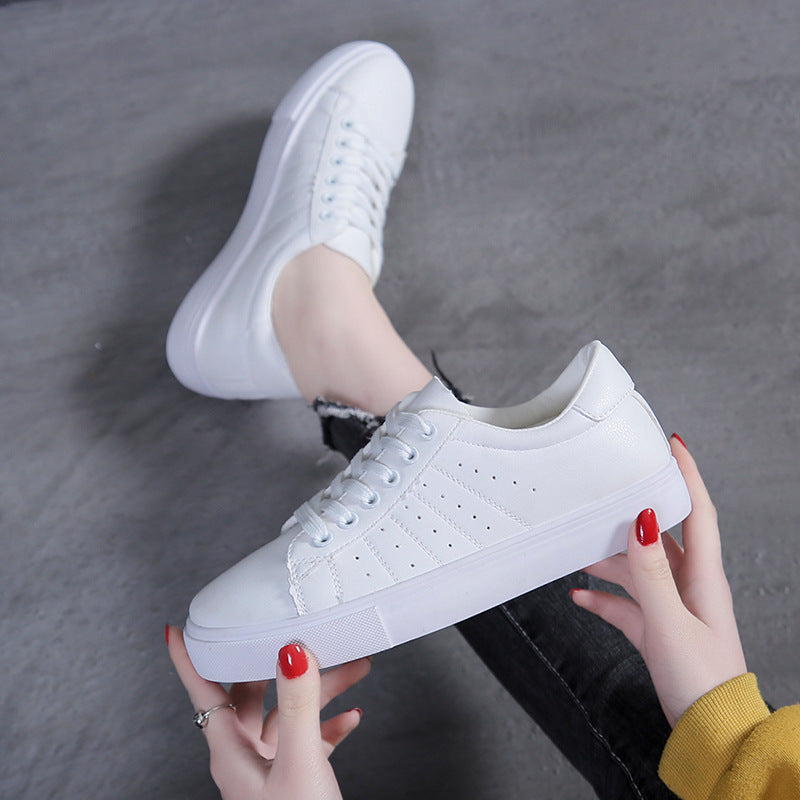 White Sneakers - Trendy & Versatile