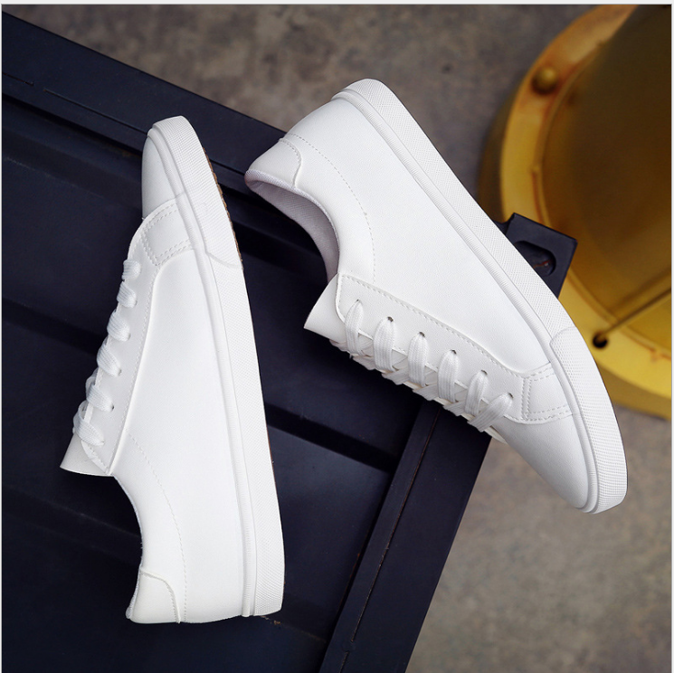 Flat Sneakers B&W
